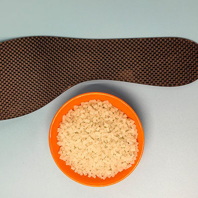 40% 炭素繊維 TPU 粒 プラスチック注射鋳造用 軽量