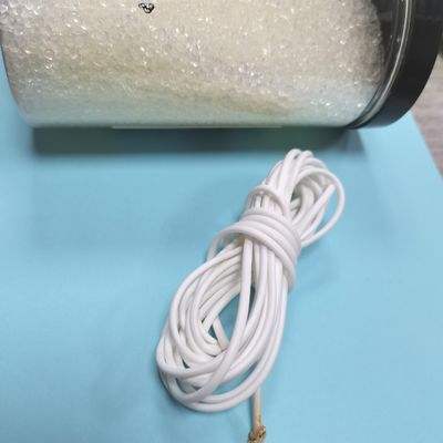 0.03-0.05 W/MK 導電性 熱塑性ポリウレタン 泡 20-80 岸 A 硬さ
