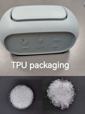 TPUの原材料は、優れた反発性、耐摩耗性、および優れた靭性を備え、靴底、キャスター、医療機器、包装、電子機器に広く使用されています。