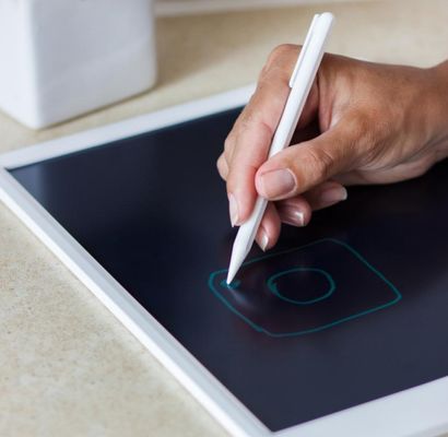 電子アクセサリー用射出成形導電性TPU材料