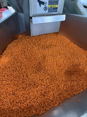 スポーツギア、スマホケース用のオレンジ色調和TPU、色安定性、加工性に優れた熱可塑性ポリウレタン